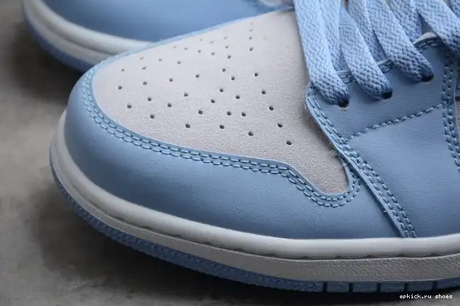 Cheap DC0774-050 University 1 Blue Low Jordan (W) 0521